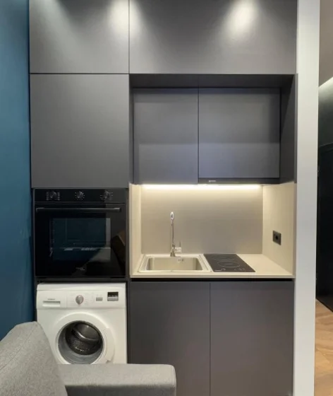 Tirane, jepet me qera apartament 1+1 Kati 4, 40 m² 550 € (Liqeni i that)