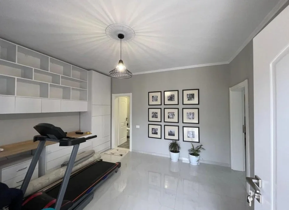 Tirane, shitet shtepi 1+1 Kati 0, 250 m² 1.130.000 € (ARDENO)