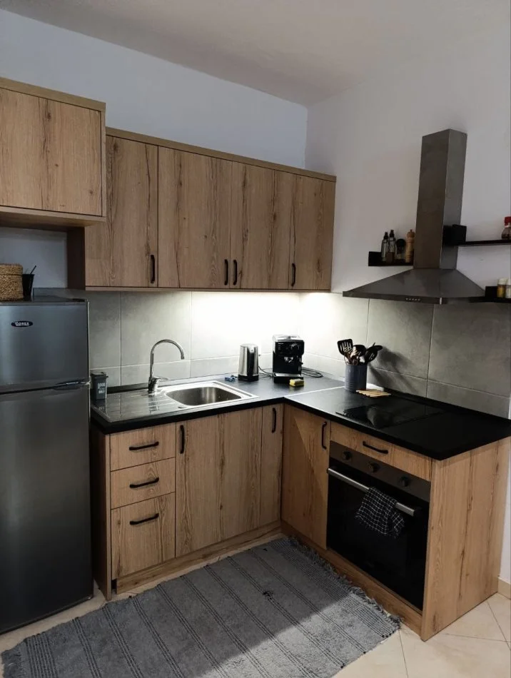 Durres, shitet garsonier 1+1 Kati 1, 51 m² 65.000 € (Rruga Pavaresia)