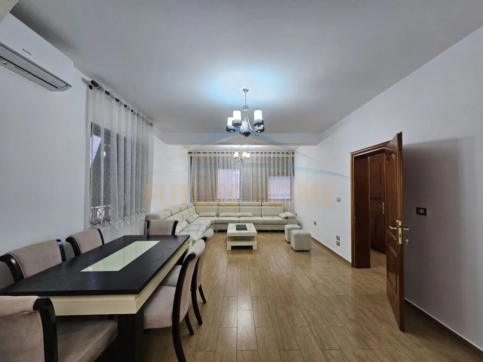 Tirane, jepet me qera apartament 2+1 Kati 2, 115 m² 500 € (RRUGA KRISTAQ CAPO)