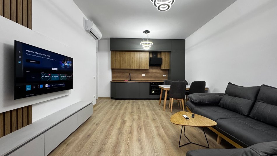 Tirane, jepet me qera 1+1 , 80 m² 500 € (Bulevardi i Ri)