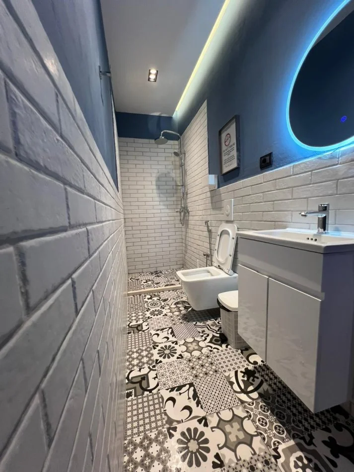 Tirane, shitet apartament 1+1+Ballkon Kati -1, 58 m² 79.000 € (21 dhjetori)