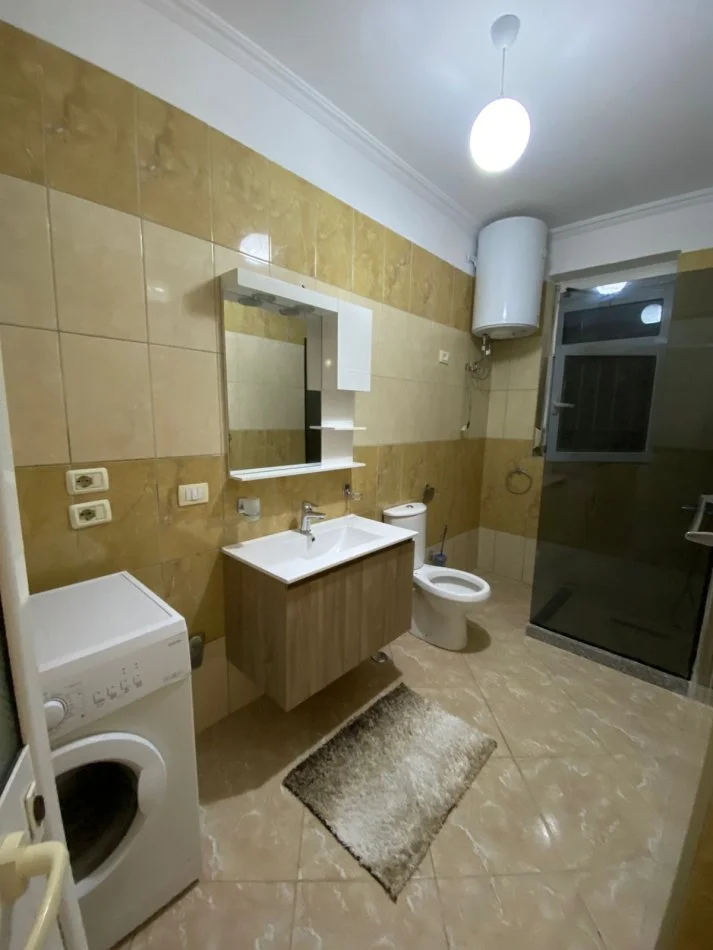 Tirane, Apartament 1+1 me qira Kati 2, 67 m² 400 €  Vilat Amerikane