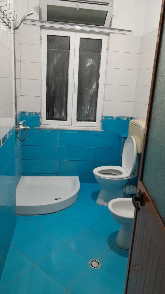 Apartament 1+1 me qira mbi Rezidencen Amerikane 270 Euro