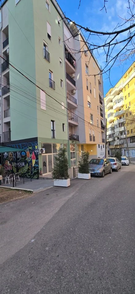 Tirane, shes apartament 2+1 Kati 2, 91 m² 179.000 € (Rruga Hysen Dalliu)