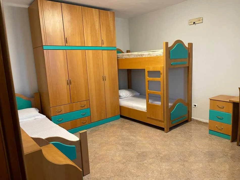 Tirane, jepet me qera apartament 2+1 Kati 7, 80 m² 600 € (21 Dhjetori, pranë Supermarket Joena.)