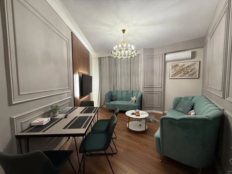 Tirane, jepet me qera apartament 2+1 , 84 m² 800 € (KOMUNA E PARISIT)