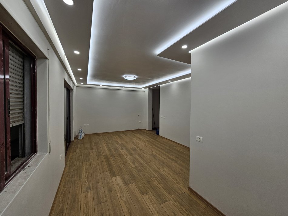 ALF47897 Tirane, shitet 2+1+Ballkon Kati 1, 115 m² 260.000 € (Shkolla Partizani)