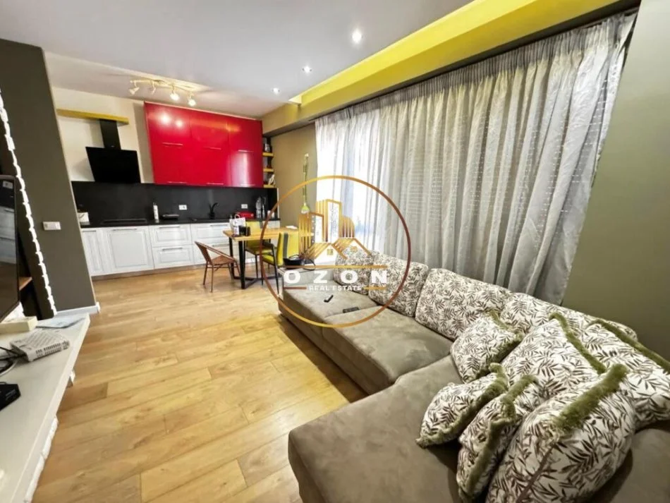 Apartament 1+1+Post Parkimi për shitje tek Kompleksi Delijorgji, Rruga e Kavajës!