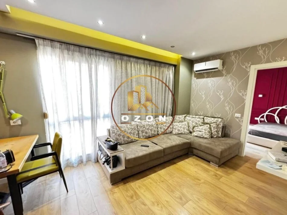 Apartament 1+1+Post Parkimi për shitje tek Kompleksi Delijorgji, Rruga e Kavajës!