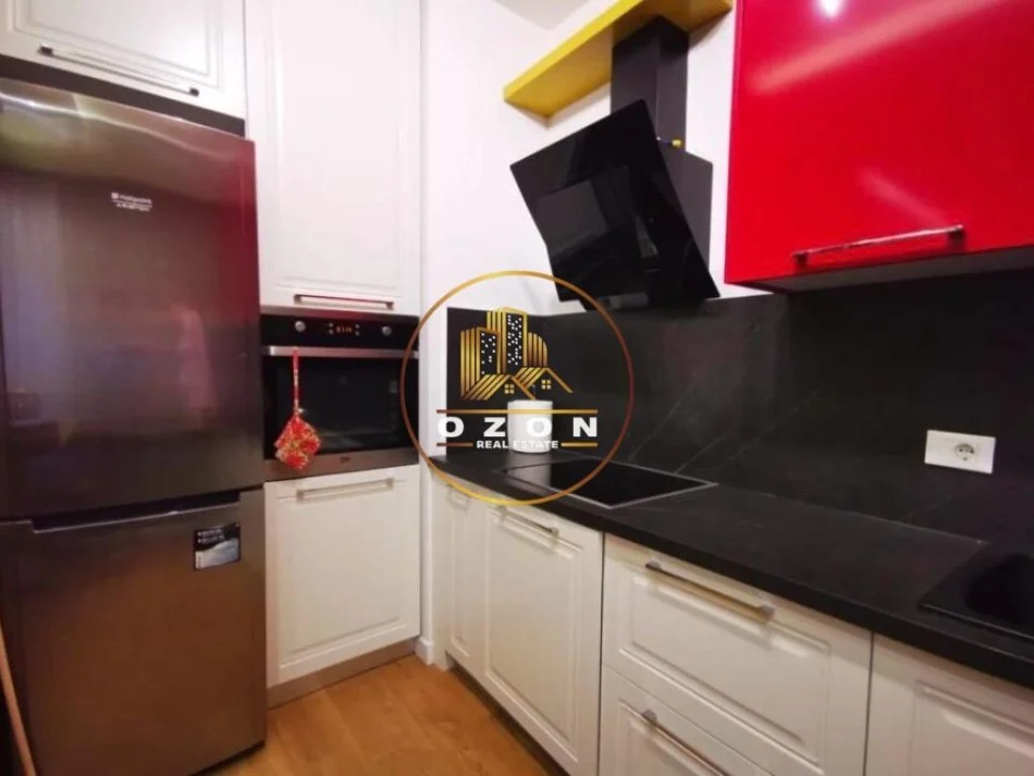 Apartament 1+1+Post Parkimi për shitje tek Kompleksi Delijorgji, Rruga e Kavajës!