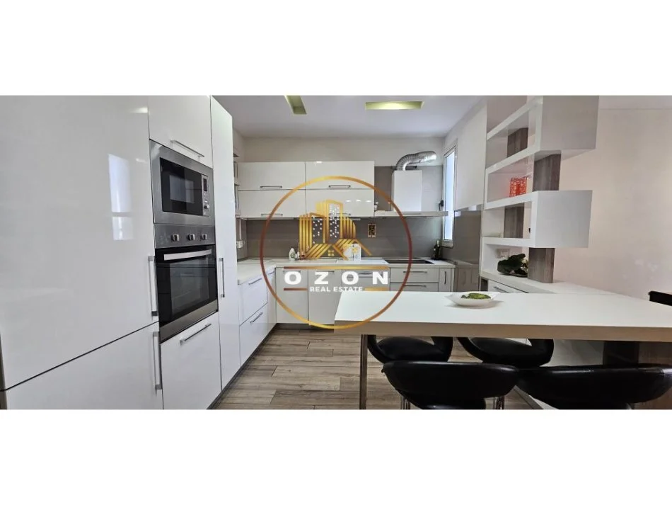 Apartament 3+1 per qira prane Liqenit te Tiranes !