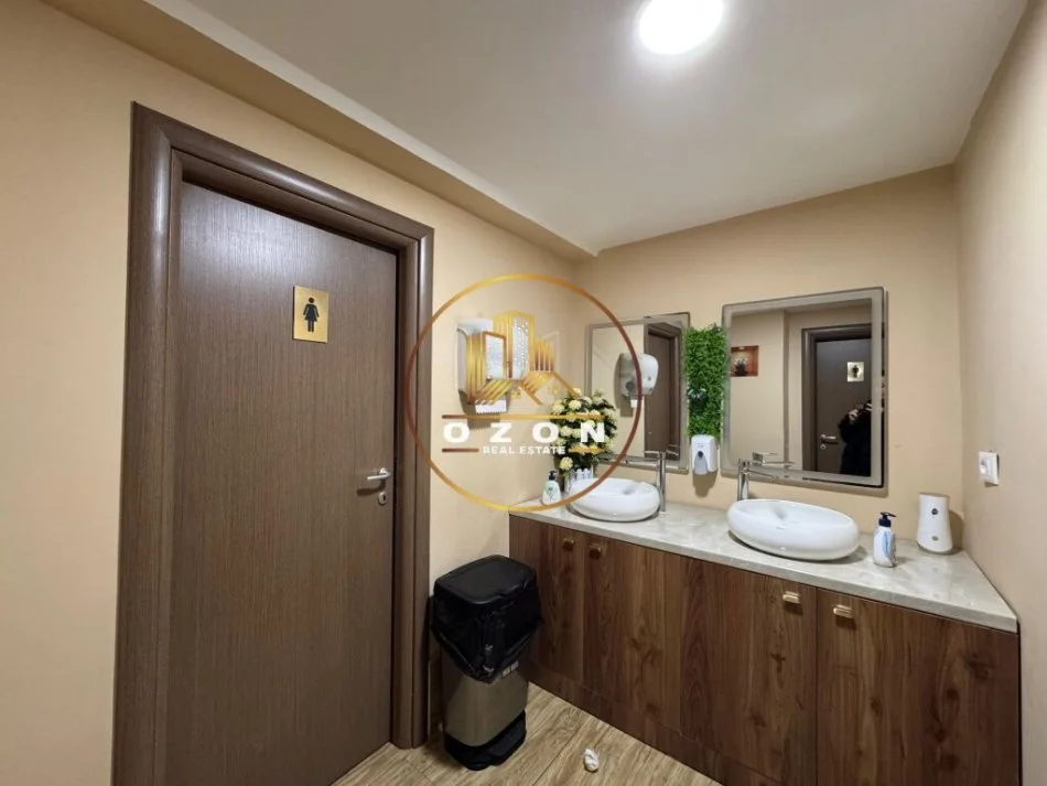 Shitet Biznes (Lokal) tek Bulevardi Bajram Curri!