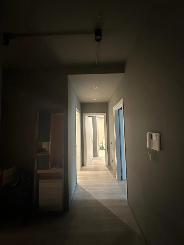 Tirane, jap me qera 2+1+Ballkon Kati 4, 105 m² 2.000 € (Lion Park Rezidenc)