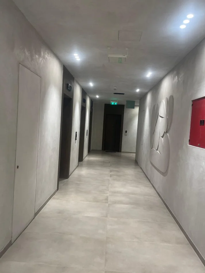 Tirane, jap me qera apartament 1+1+Ballkon Kati 4, 118 m² 430.450 € (Lion Rezidenc)