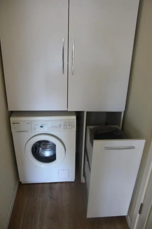 Tirane, jepet me qera apartament 2+1 Kati 3, 70 m² 600 € (Rruga e Barrikadave)