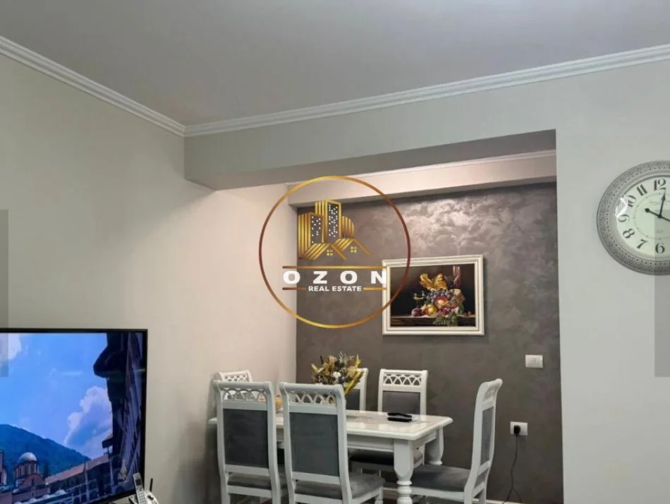 Apartament Ne Shitje 2+1+2 Ballkone Tek Selvia!