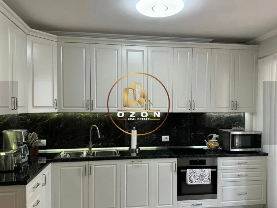 Apartament Ne Shitje 2+1+2 Ballkone Tek Selvia!