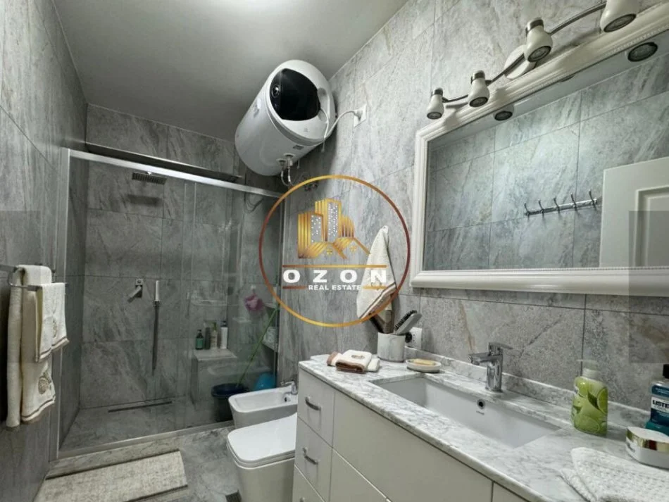 Apartament Ne Shitje 2+1+2 Ballkone Tek Selvia!