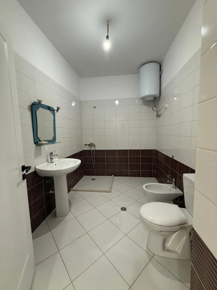 Tirane, shitet apartament 2+1 Kati 5, 97 m² 145.000 € (SHESIM APARTAMENT 2+1+2 PALLATET CABEJ!)