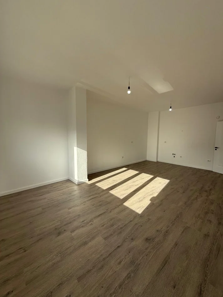 Tirane, shitet apartament 2+1 Kati 5, 97 m² 145.000 € (SHESIM APARTAMENT 2+1+2 PALLATET CABEJ!)