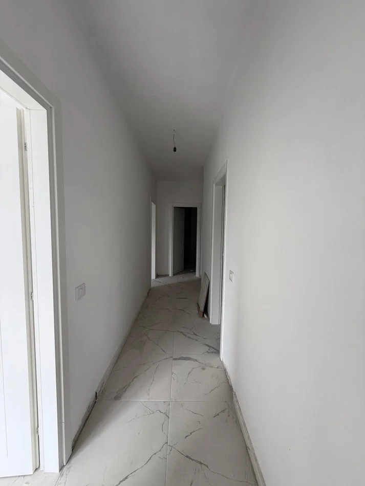 Tirane, shitet 2+1 , 107 m² 165.000 € (astir)