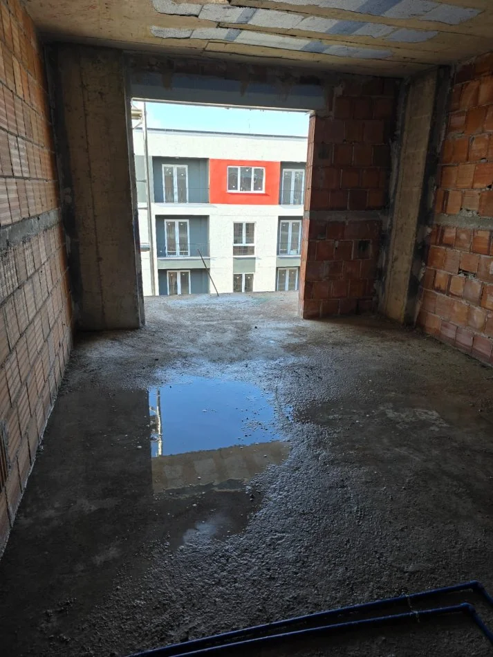 Tirane, shitet apartament 2+1+Ballkon Kati 8, 100 m² 95.000 € (Univers City, Qtu.)