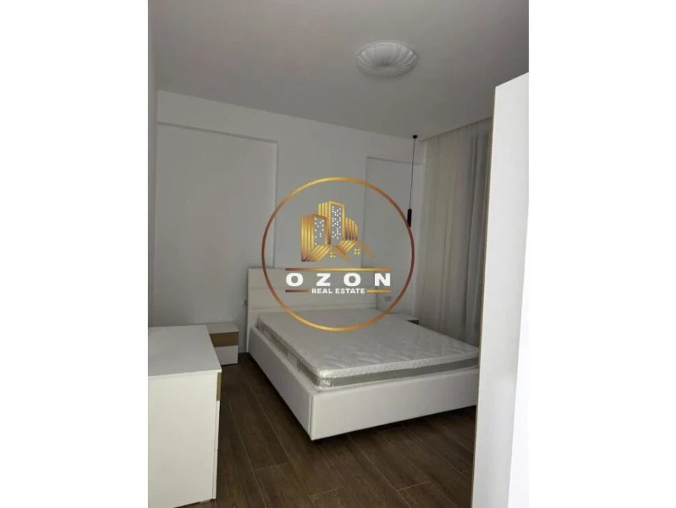 Apartament 2+1+2 për qira, i pa banuar më parë tek ish Sheshi Shqiponja!