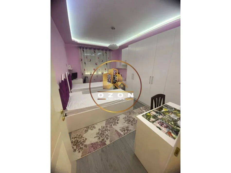 Apartament Ne Shitje 3+1+2 Prane UET/ PORCELAN.