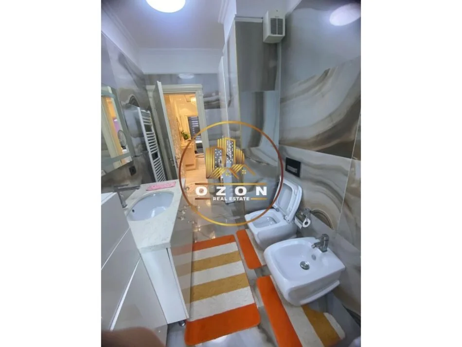 Apartament Ne Shitje 3+1+2 Prane UET/ PORCELAN.