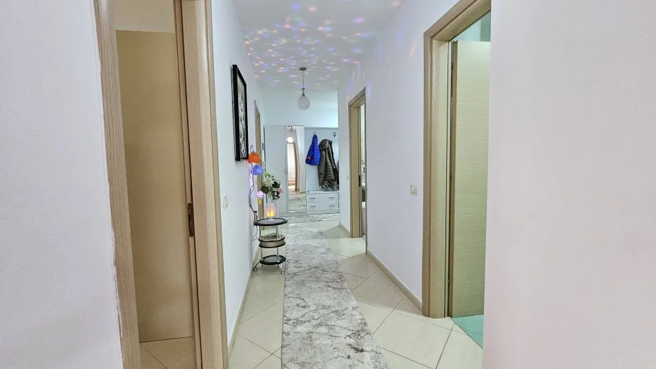 Shqiperi, shitet apartament 3+1+Ballkon Kati 4, 119 m² 180.000 € (Rruga Jordan Misja, Stacioni i trenit, Tiranë.)