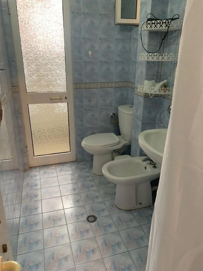 Tirane, jepet me qera apartament 1+1 , 66 m² 500 € 