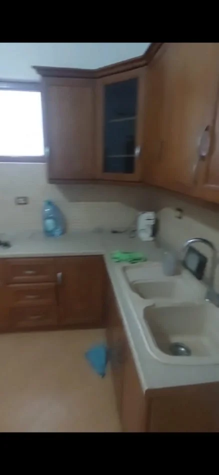 Tirane, jepet me qera apartament 3+1+Ballkon Kati 2, 120 m² 550 € (Rruga Mihal Hanxhari)