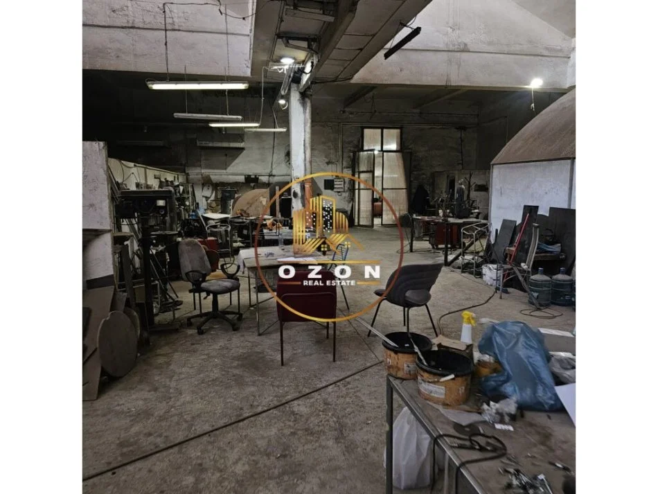 Magazinë për Qira pranë Komisariatit Policisë Kombinat!