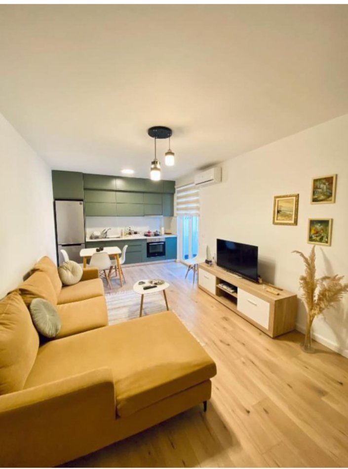 Tirane, jepet me qera apartament 1+1 Kati 0, 54 m² 700 € (Myslym Shyri)