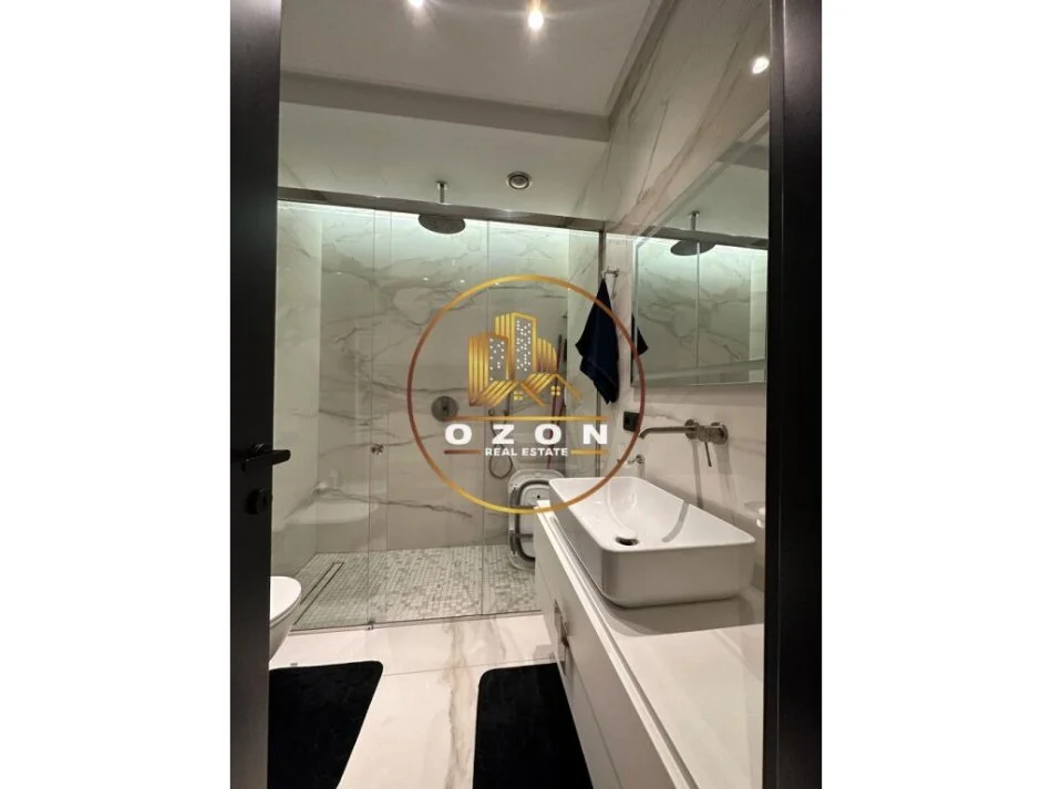 Apartament luksoz 2+1+2 për shitje tek Kompleksi Delijorgji, Rruga e Kavajës!