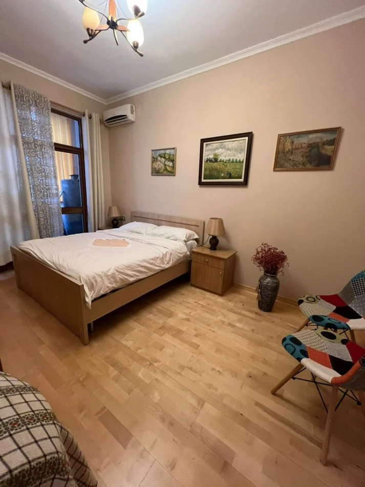 Tirane, jepet me qera apartament 1+1 Kati 2, 66 m² 600 € (Stadiumi Dinamo)
