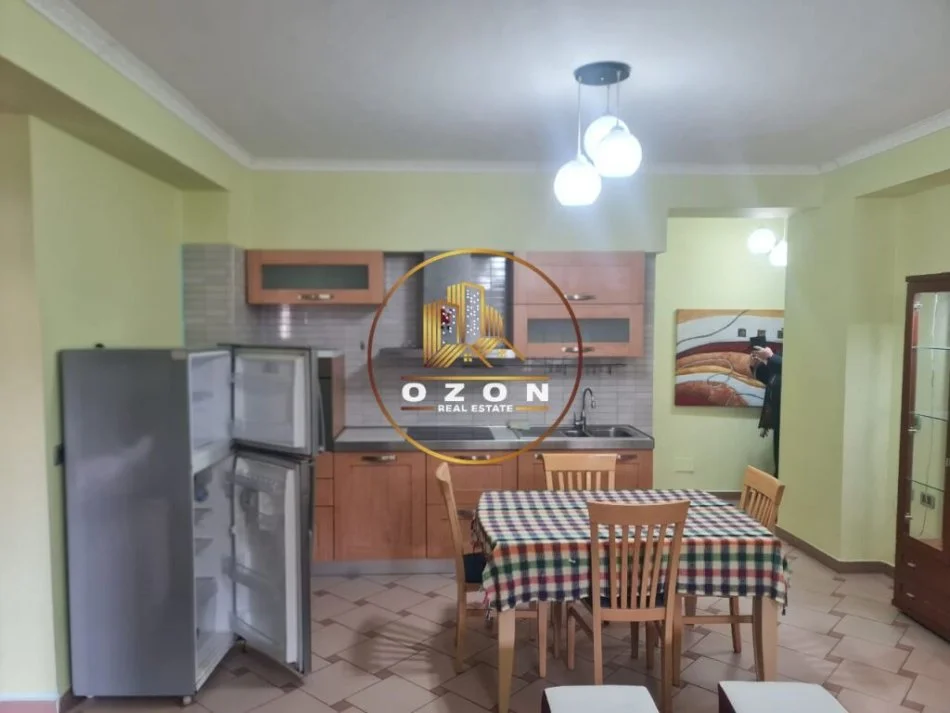 Apartament 1+1 me Qira pranë Bllokut Ambasadave!