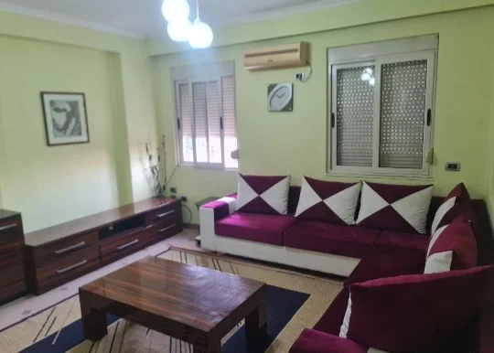 Tirane, jepet me qera apartament 2+1 Kati 2, (Rruga e Durresit)