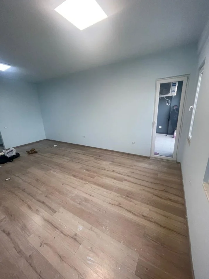 Tirane, shitet apartament 2+1+Ballkon Kati 6, 110 m² 250.000 € (Square 21)