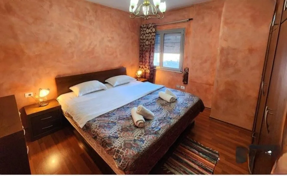 Tirane, shitet apartament 1+1+Ballkon Kati 5, 76 m² 150.000 € (Zogu i Zi)