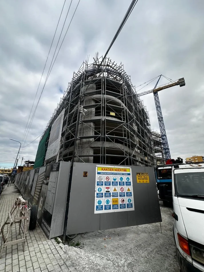 Tirane, shitet apartament 1+1 Kati 8, 61 m² (don bosko)