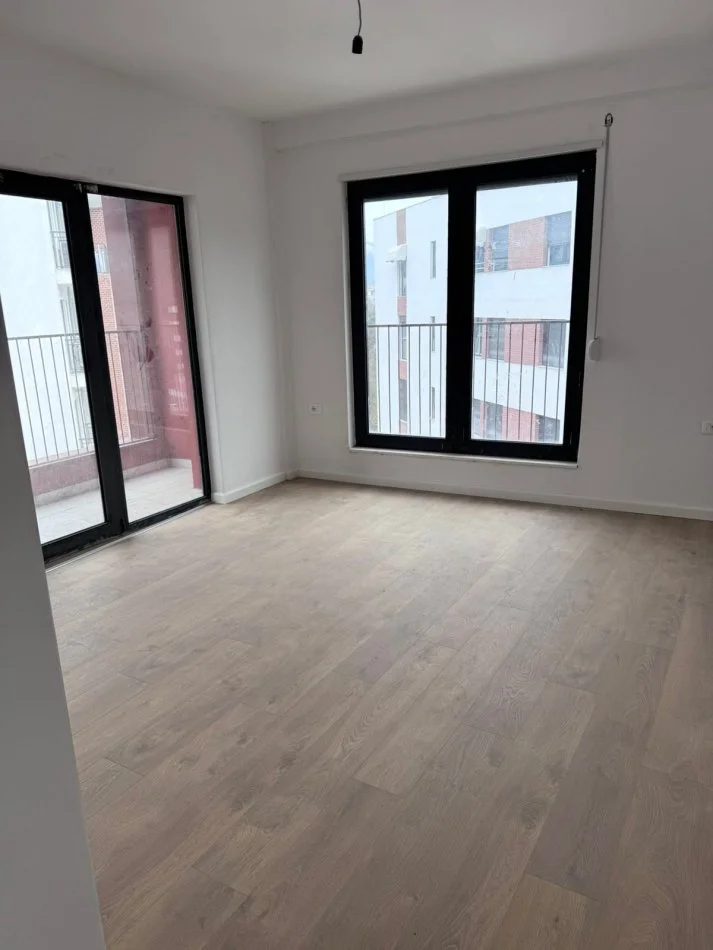 Tirane, shitet apartament 3+1+Ballkon Kati 5, 150 m² 303.600 € (kodra e diellit)