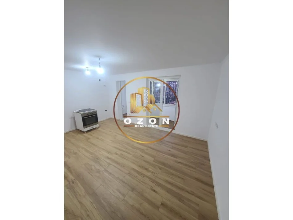 Apartament për Shitje pranë Shkollës 4 Dëshmorët !