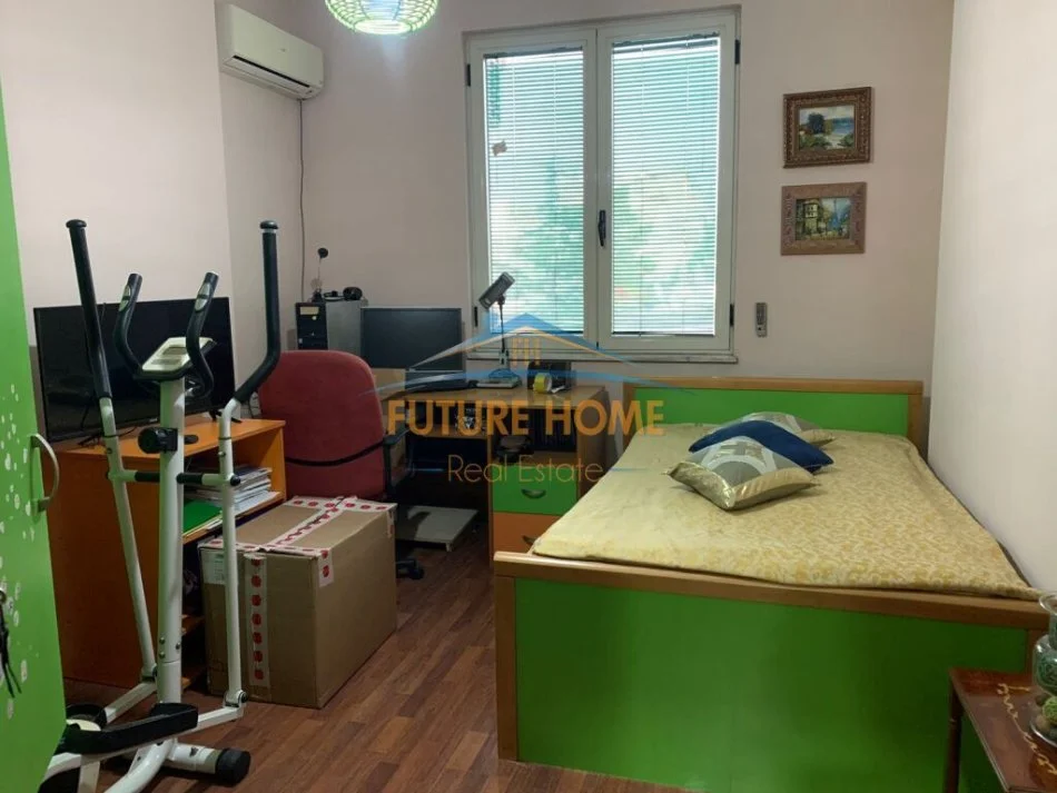 Tirane, jepet me qera apartament 2+1+Ballkon Kati 6, 117 m² 800 € (MYSLYM SHYR)