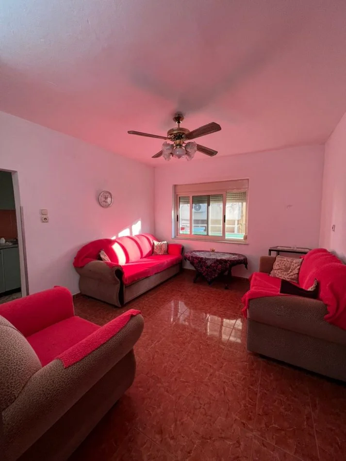 Durres, shitet apartament 3+1+Aneks+Ballkon Kati 3, 157 m² 125.000 € (Markata| Durres)