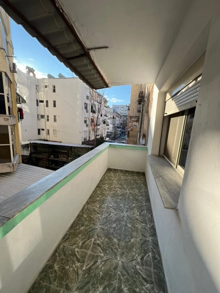 Durres, shitet apartament 3+1+Aneks+Ballkon Kati 3, 157 m² 125.000 € (Markata| Durres)