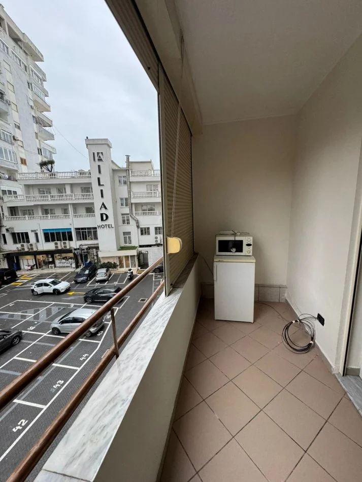 Durres, jepet me qera zyre Kati 2, 50 m² 250 € (Vollga)