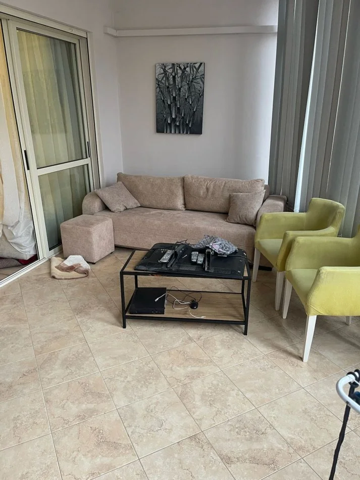 Tirane, jepet me qera apartament 2+1+Ballkon Kati 1, 100 m² 800 € (Kopshti Zologjik)