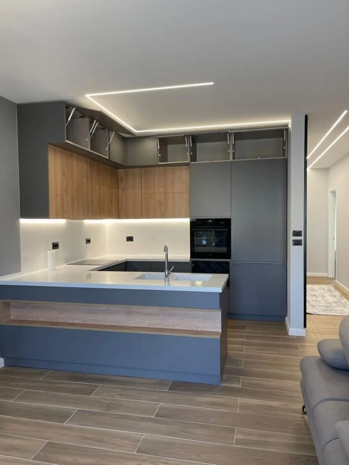 Tirane, jepet me qera apartament 2+1+Ballkon Kati 0, 120 m² 1.500 € (TEG)